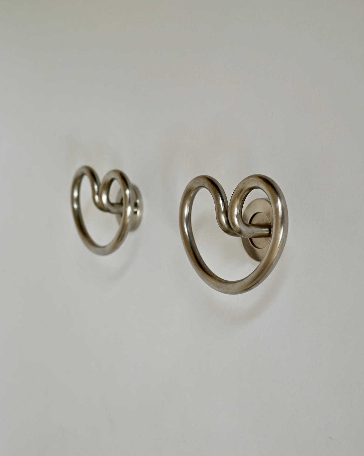 Artemide Sergio Mazza “Samo” Wall Coat Hooks Pair, Italy 1970s