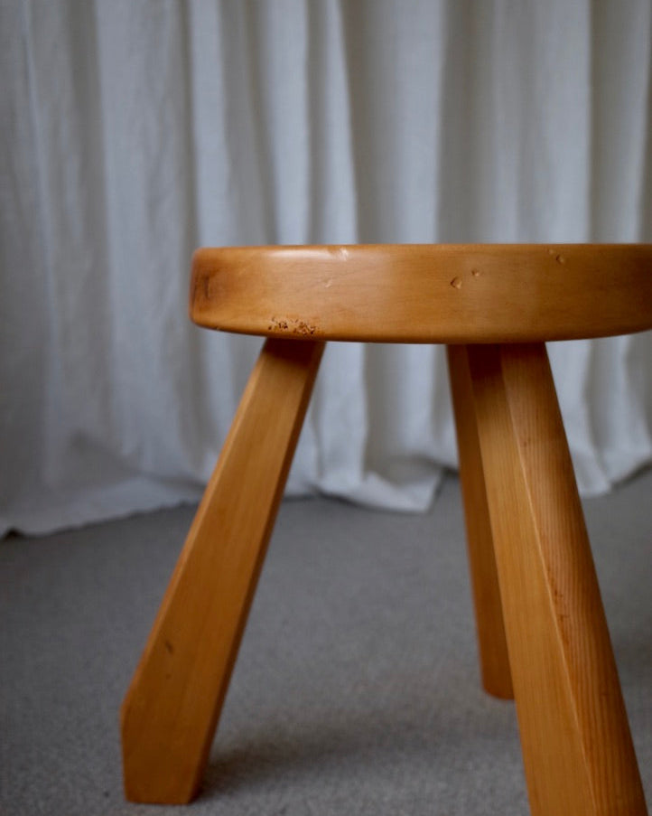 Charlotte Perriand Meribel SNDOZ Stool Les Arcs 1970s – Budista